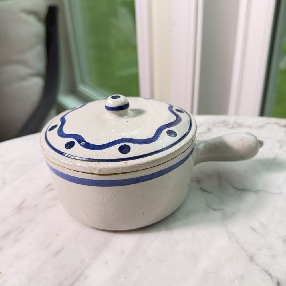 Vintage MCM French Onion Soup Crock / Chili‎ Bowl and Lid Ceramic Blue & White